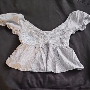 Hollister Gray Striped Puff Sleeve Blouse